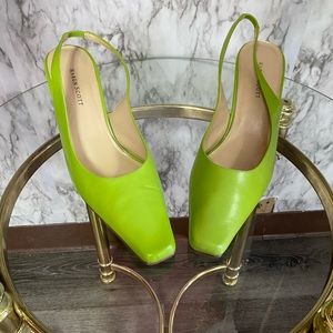 Karen Scott Lime Green sling back heels